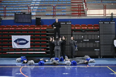 Defilé Senior - Alzata di gruppo — Majorettes Onda Azzurra, Jesolo