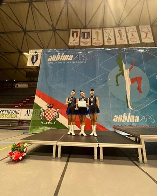 Trio Pom Senior - Secondo Posto Nazionale — Majorettes Onda Azzurra, Jesolo