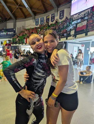 Amicizia e Valori Sportivi sul Campo di Gara — Majorettes Onda Azzurra, Jesolo