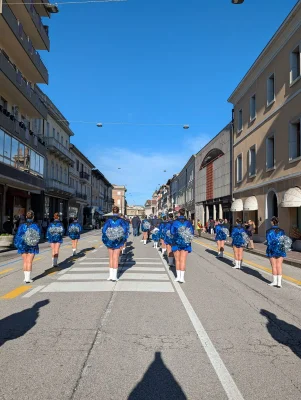 Schieramento Gruppo Majorettes Onda Azzurra 2026 — Majorettes Onda Azzurra, Jesolo