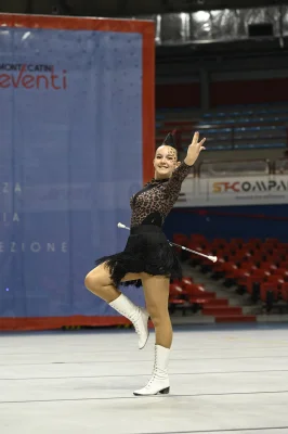 Solista Majorette con Body Leopardato - Solo Bastone — Majorettes Onda Azzurra, Jesolo