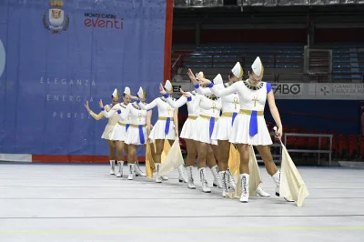 Majorettes Stile Egizio Bianco e Oro - Anbima APS — Majorettes Onda Azzurra, Jesolo